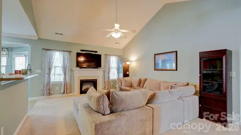 8423 Meadowcreek Village Drive Locust NC 28097
