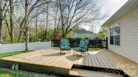 8423 Meadowcreek Village Drive Locust NC 28097