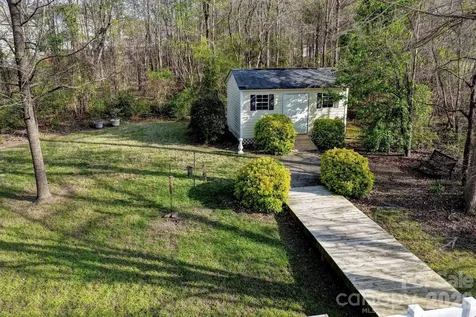 8423 Meadowcreek Village Drive Locust NC 28097