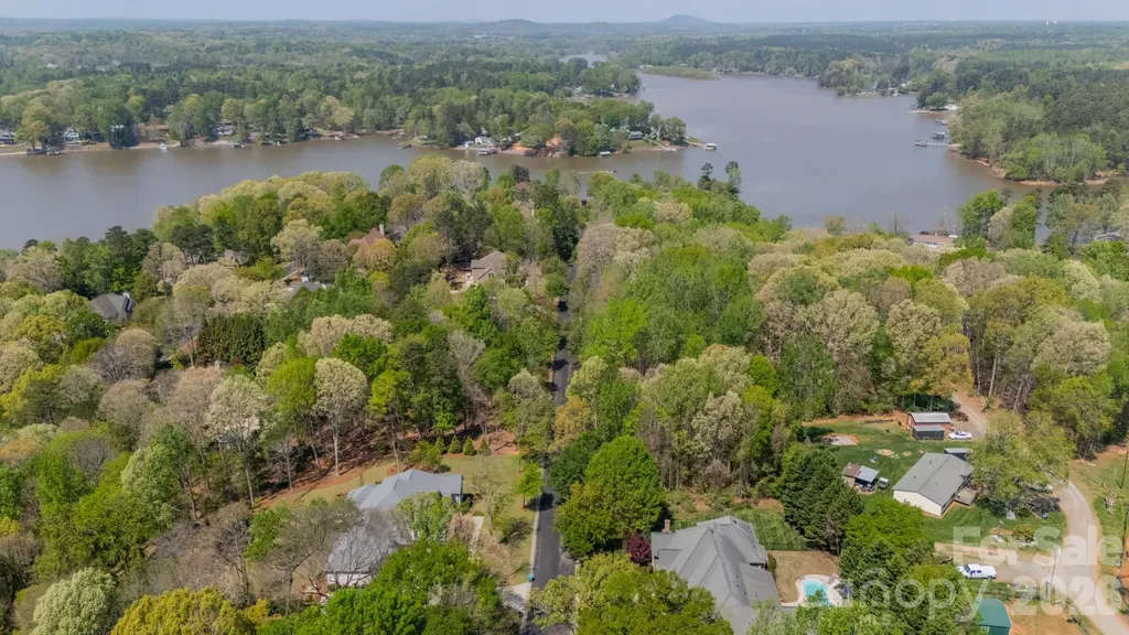 8113 Bay View Lane Belmont NC 28012