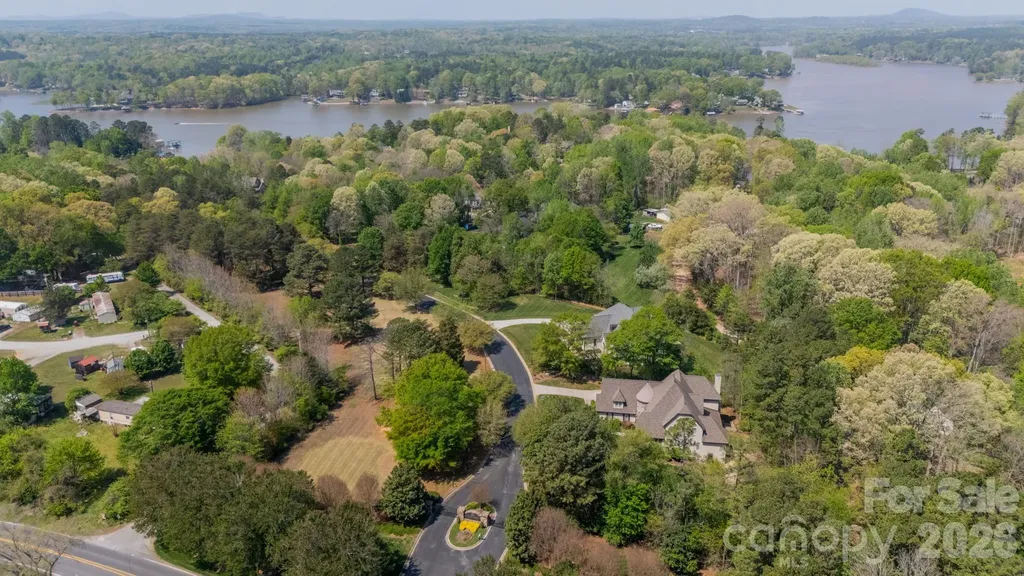 8113 Bay View Lane Belmont NC 28012