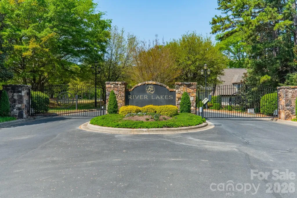 8113 Bay View Lane Belmont NC 28012