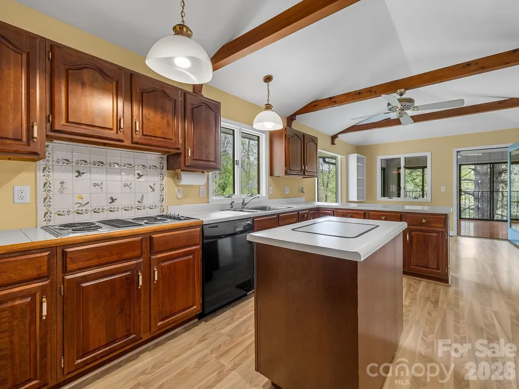 140 Meadowlark Drive Tryon NC 28782