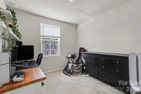 5051 Daybell Street Charlotte NC 28214