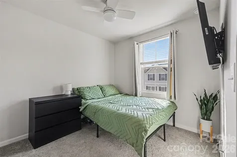 5051 Daybell Street Charlotte NC 28214