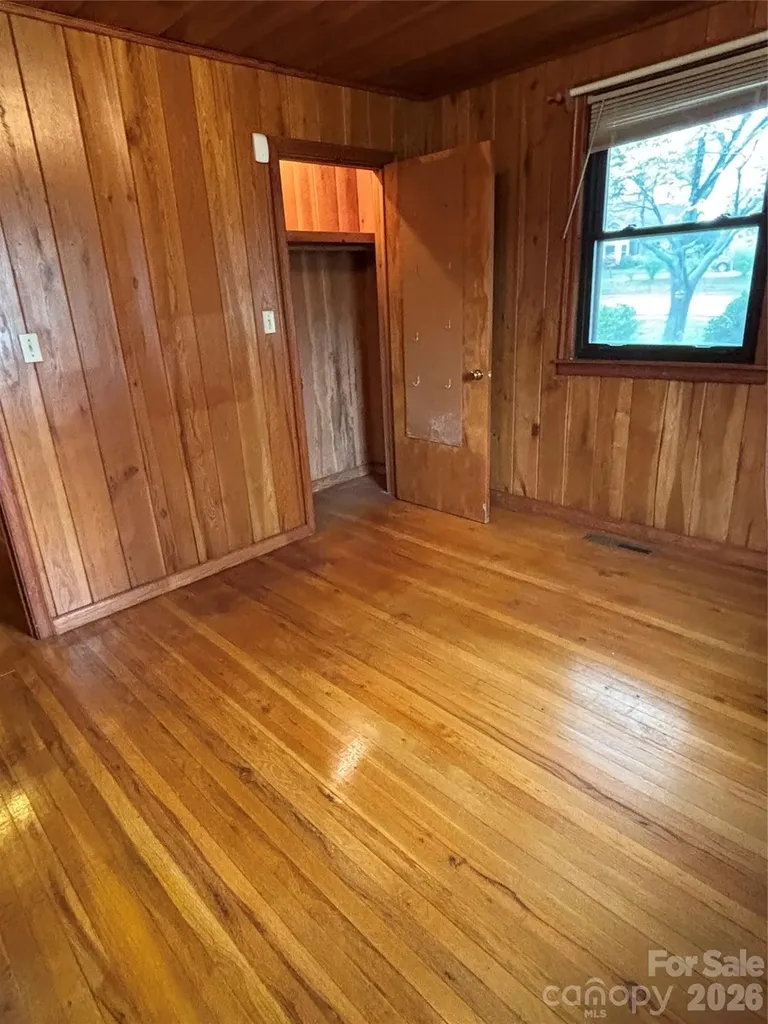 819 N Piedmont Avenue Kings Mountain NC 28086