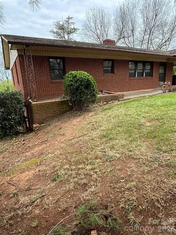 819 N Piedmont Avenue Kings Mountain NC 28086