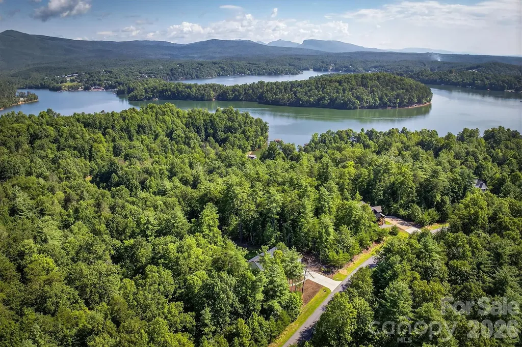 217 Sycamore Drive Nebo NC 28761
