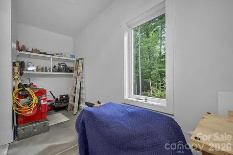 217 Sycamore Drive Nebo NC 28761