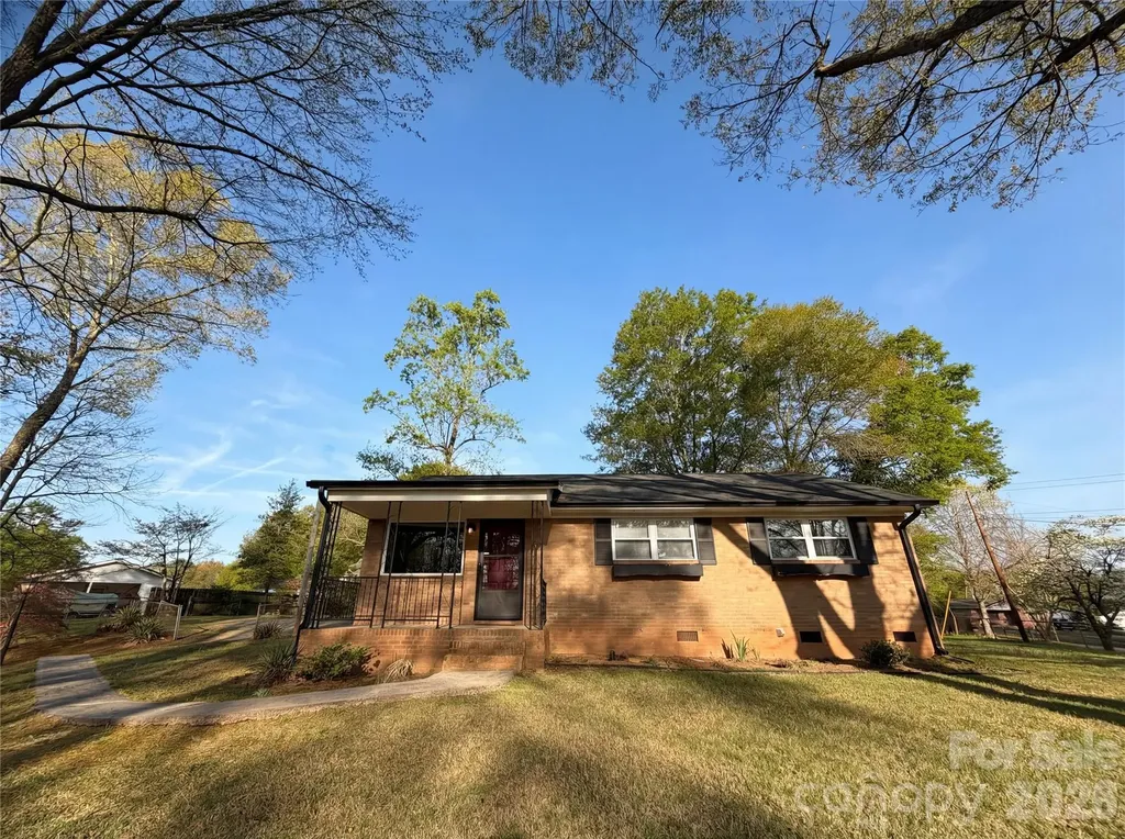 290 Salem Avenue Dallas NC 28034