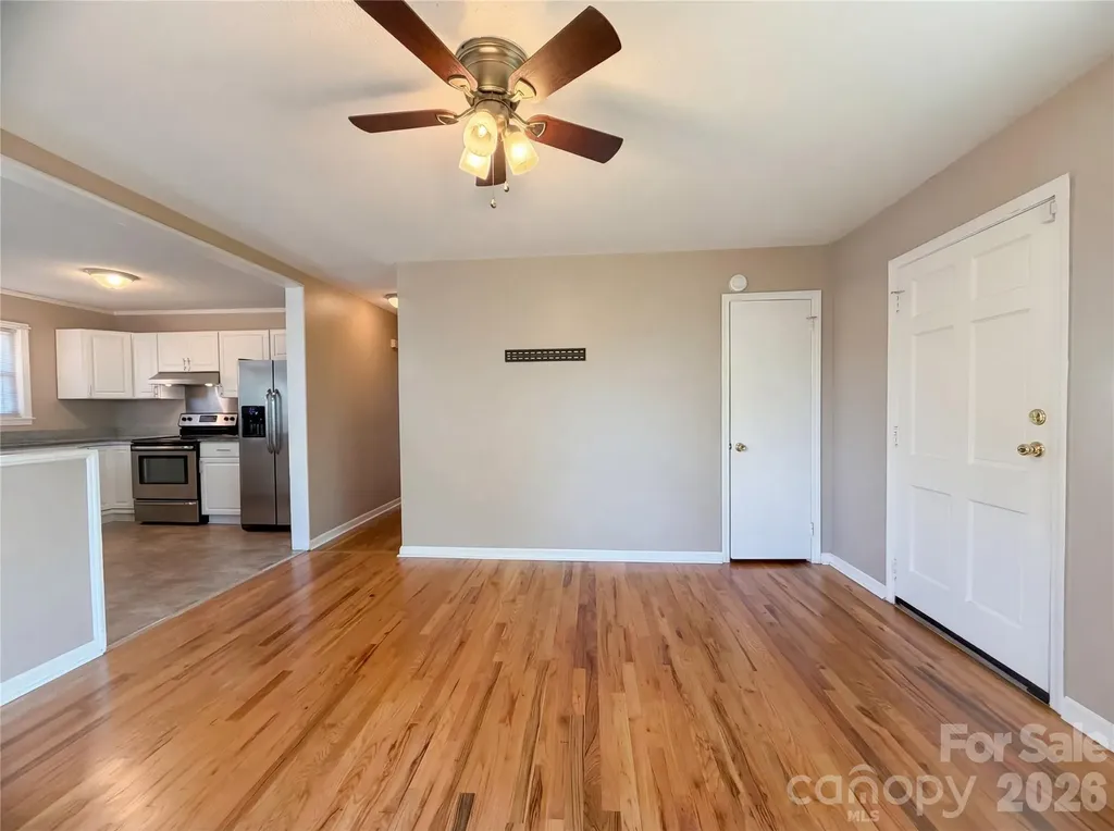 290 Salem Avenue Dallas NC 28034