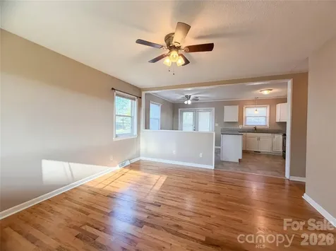 290 Salem Avenue Dallas NC 28034