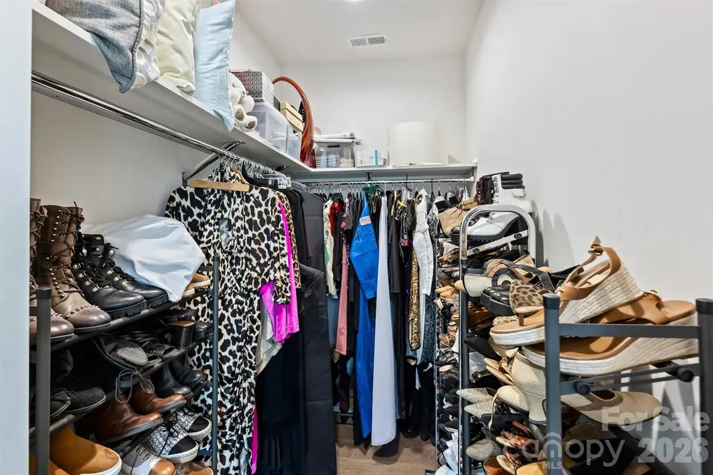 1500 Hawthorne Lane Charlotte NC 28205