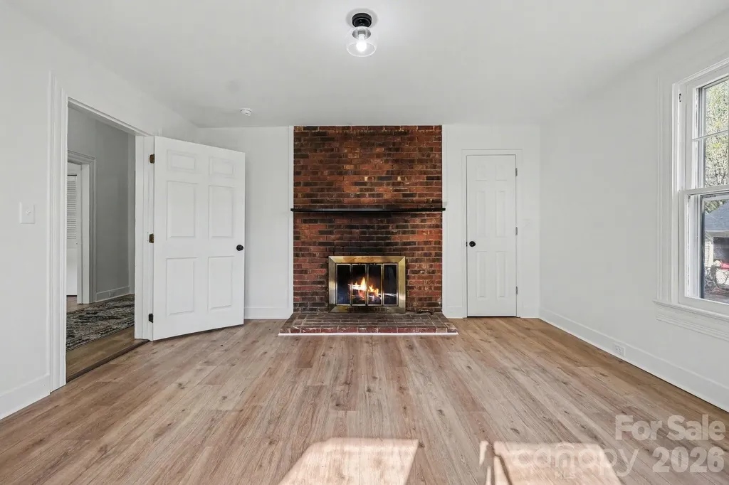 353 Kelly Street Statesville NC 28677