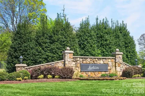 105 Brookshire Lane Statesville NC 28677