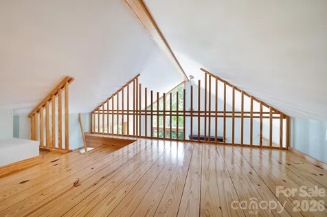 588 Long Branch Road Swannanoa NC 28778