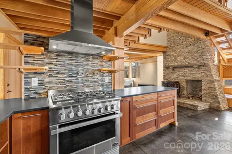588 Long Branch Road Swannanoa NC 28778