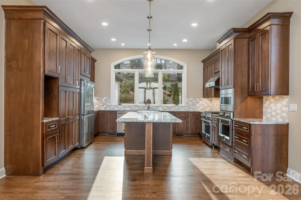 527 Falkirk Way Zirconia NC 28790