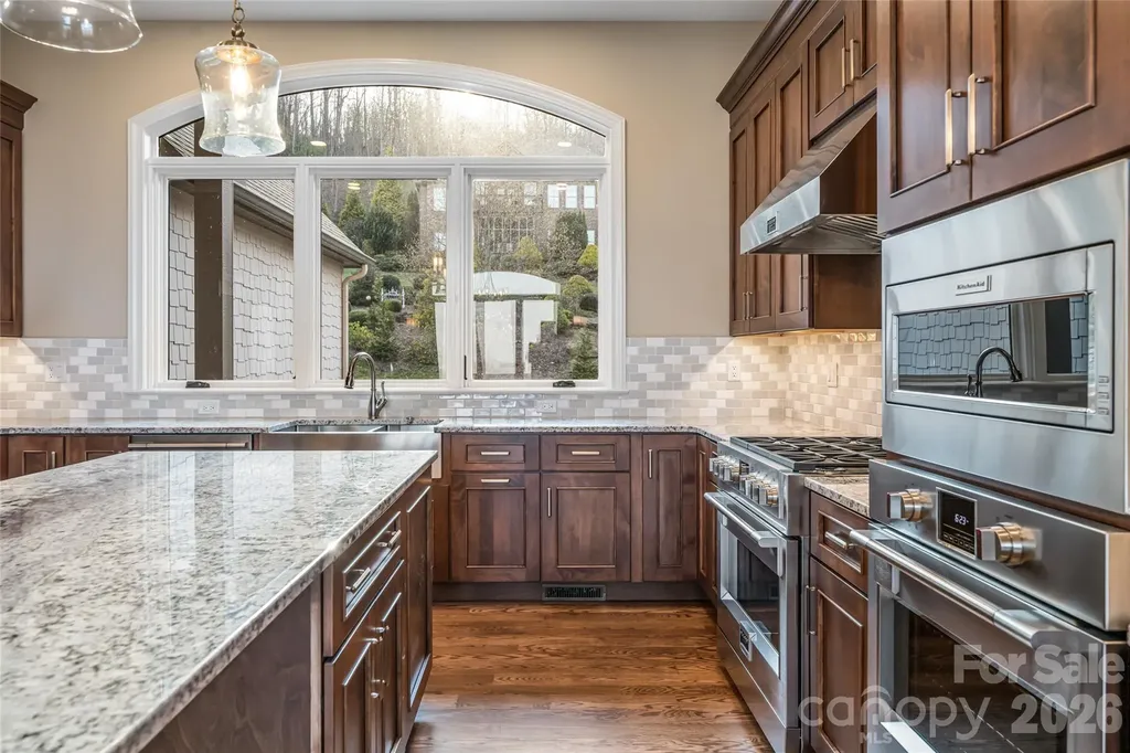 527 Falkirk Way Zirconia NC 28790