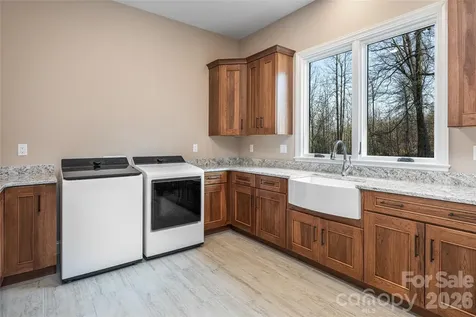 527 Falkirk Way Zirconia NC 28790