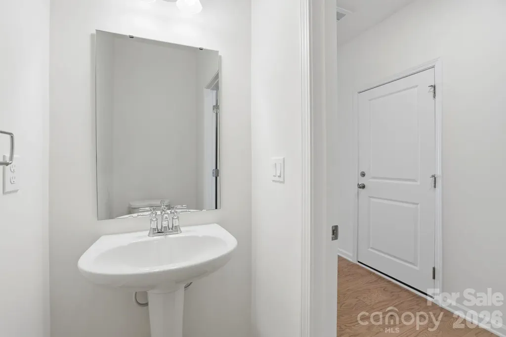 275 Harpers Run Lane Matthews NC 28104