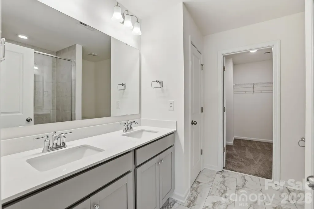 275 Harpers Run Lane Matthews NC 28104