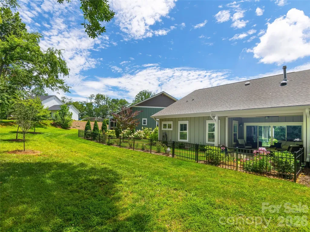 31 Cozy Cottage Way Arden NC 28704