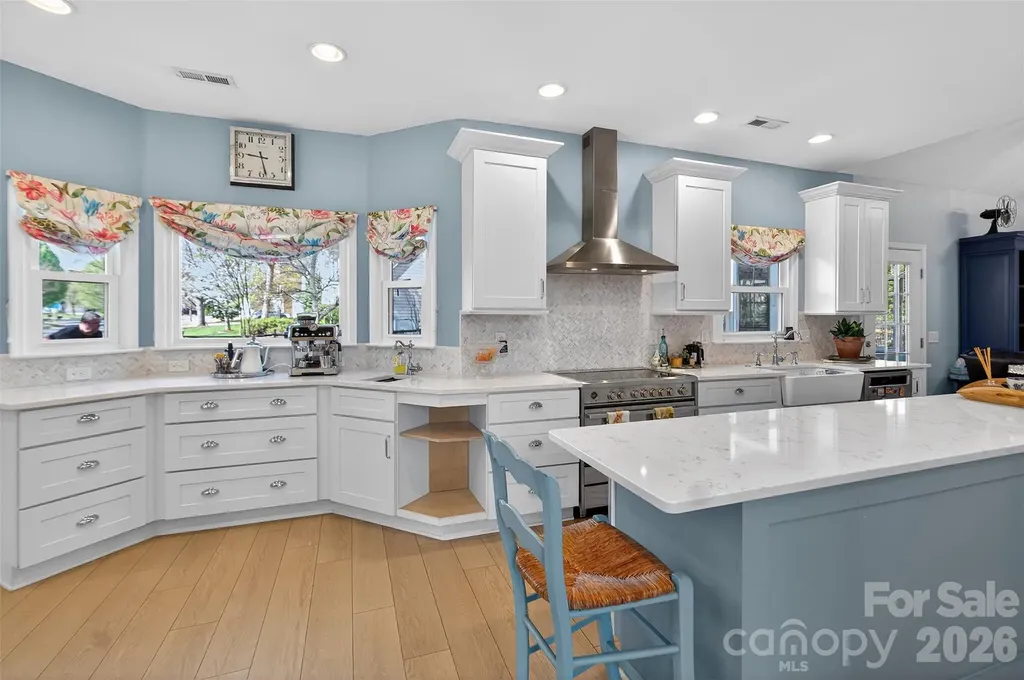 8601 Walsham Drive Charlotte NC 28277
