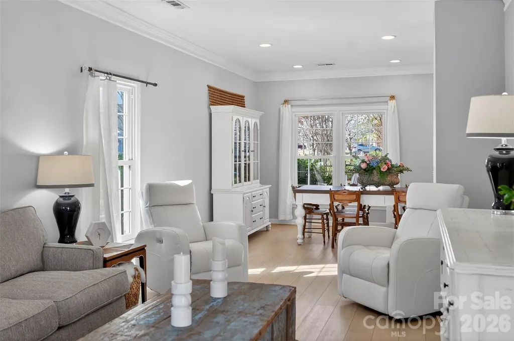 8601 Walsham Drive Charlotte NC 28277
