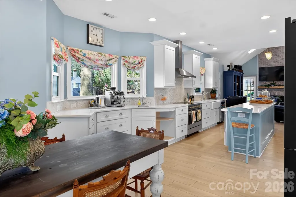 8601 Walsham Drive Charlotte NC 28277