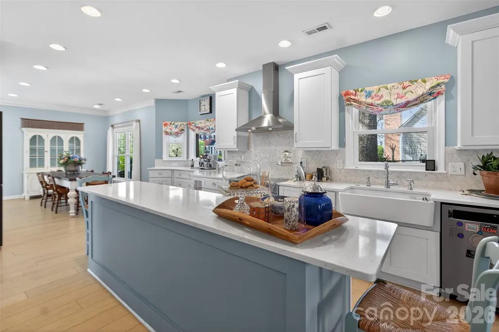 8601 Walsham Drive Charlotte NC 28277