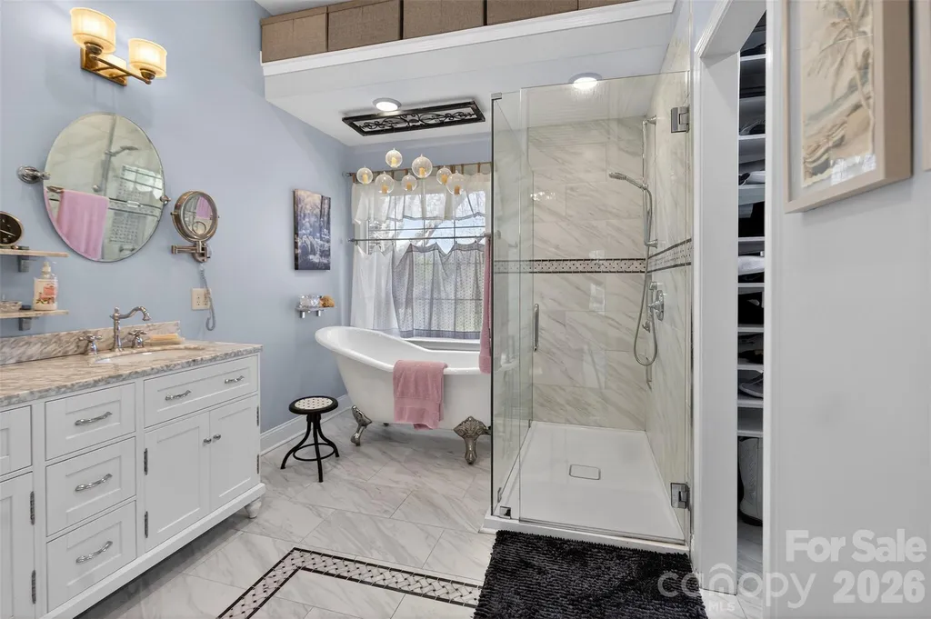 8601 Walsham Drive Charlotte NC 28277