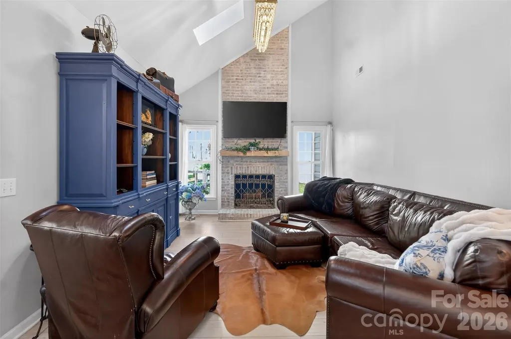 8601 Walsham Drive Charlotte NC 28277