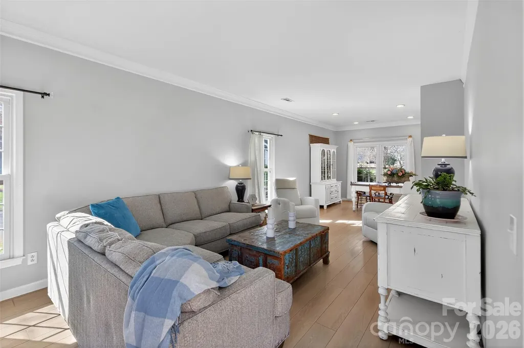8601 Walsham Drive Charlotte NC 28277