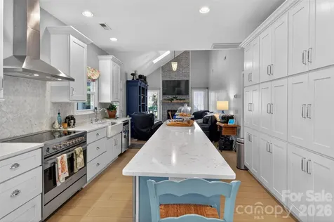 8601 Walsham Drive Charlotte NC 28277