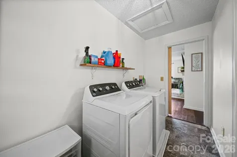 5949 Old Thompson Road Norwood NC 28128