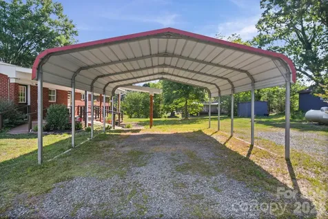 5949 Old Thompson Road Norwood NC 28128