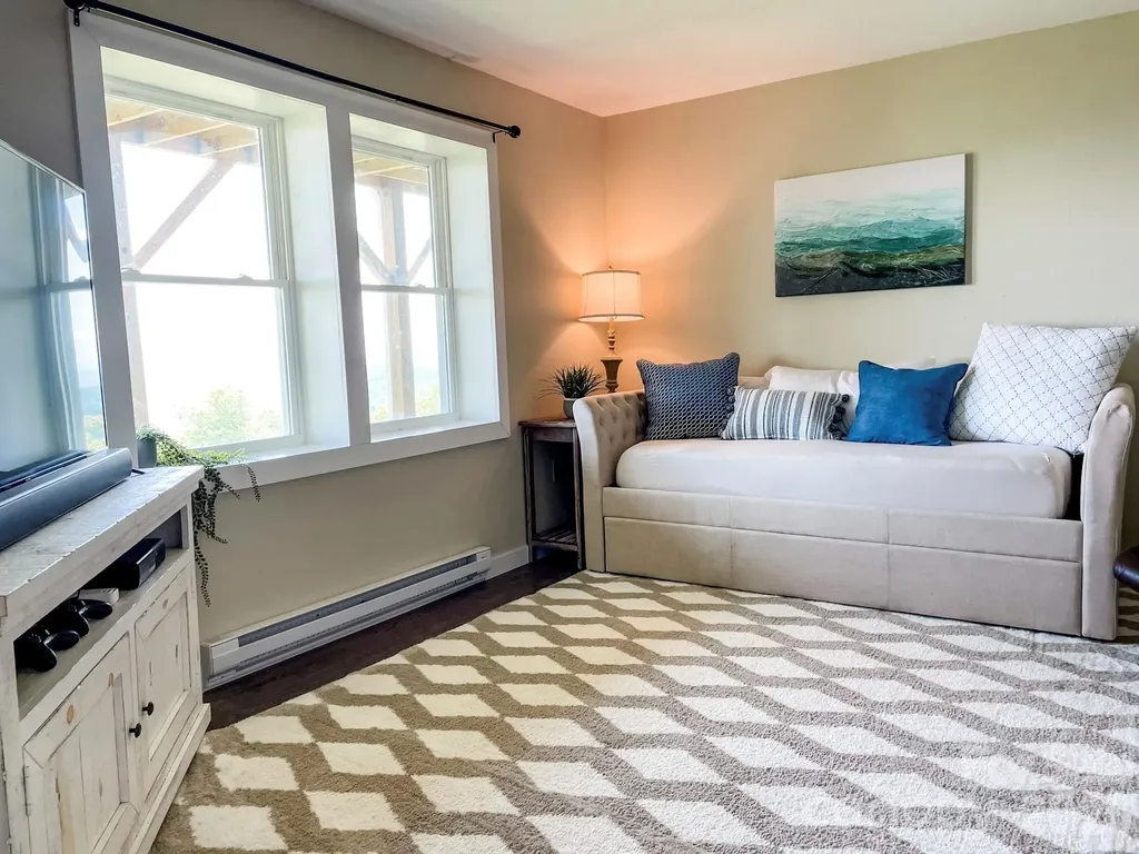 536 Lands End Lane Maggie Valley NC 28751
