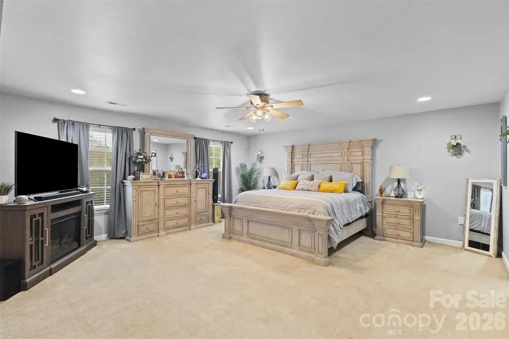 6625 Thistle Down Drive Harrisburg NC 28075