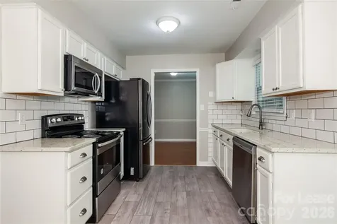 6305 Montezuma Trail Charlotte NC 28227