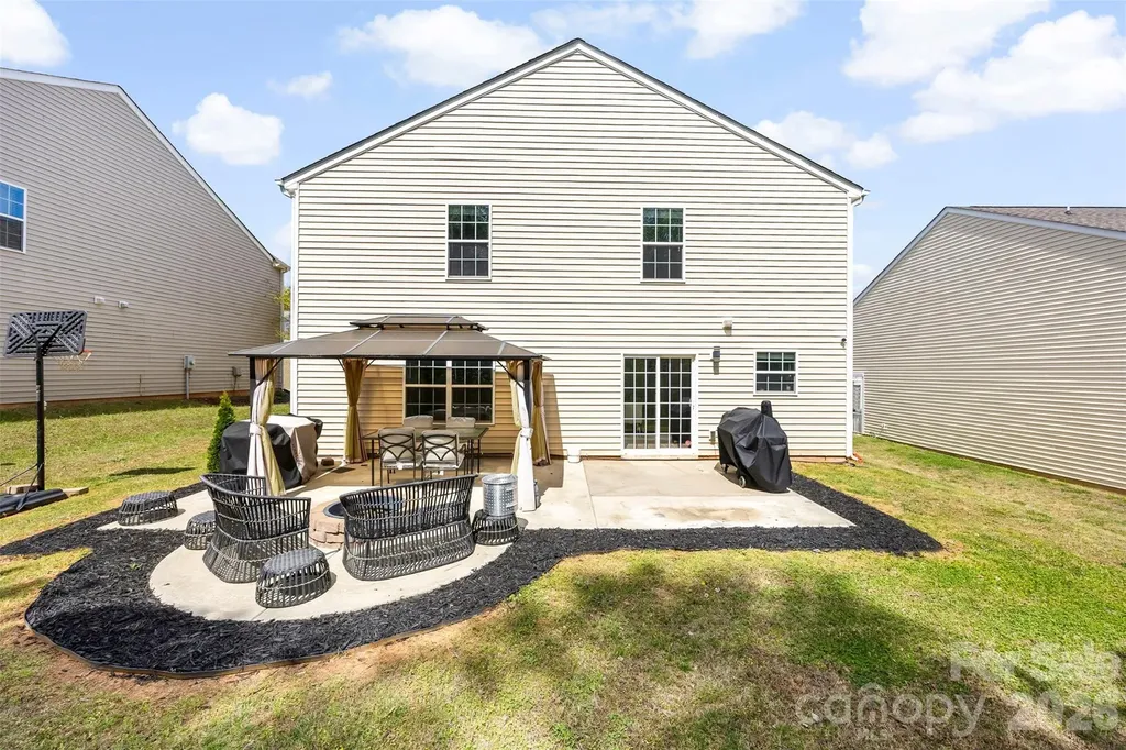4715 Mcclure Road Charlotte NC 28216