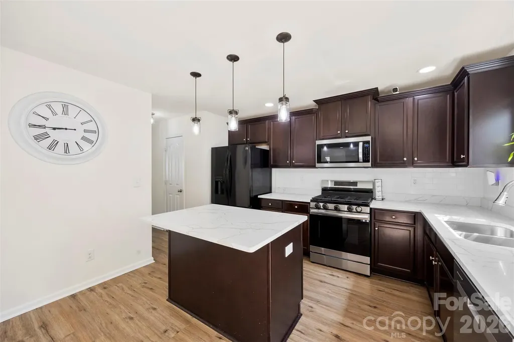 4715 Mcclure Road Charlotte NC 28216