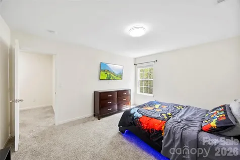 4715 Mcclure Road Charlotte NC 28216
