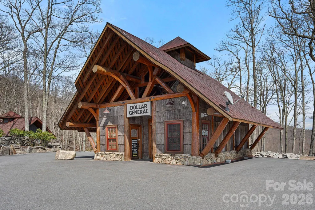 404 Silver Eagle Trail Banner Elk NC 28604