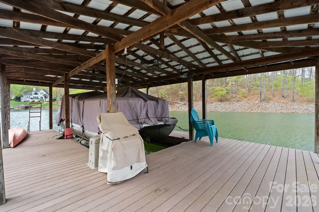 141 Grand Bay Drive Mooresville NC 28117