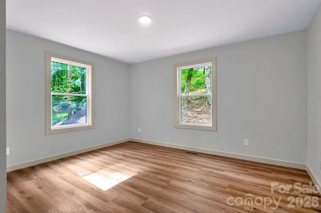 1282 Old Country Road Waynesville NC 28786