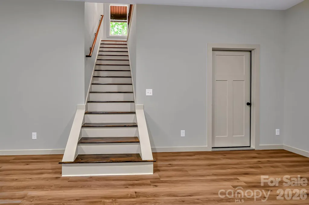 1282 Old Country Road Waynesville NC 28786