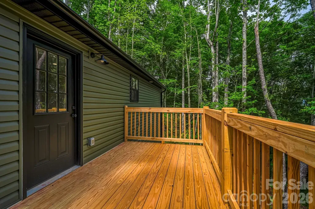 1282 Old Country Road Waynesville NC 28786