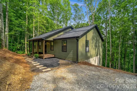 1282 Old Country Road Waynesville NC 28786