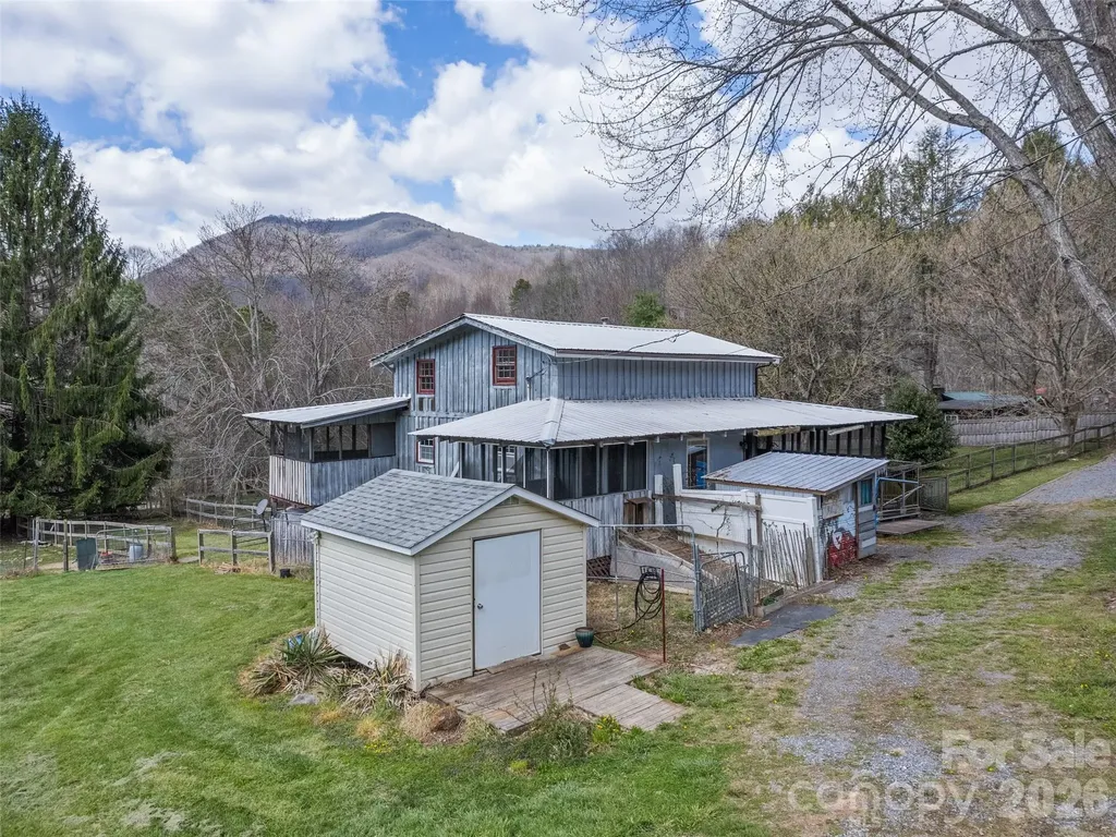 838 Hidden Valley Road Clyde NC 28721